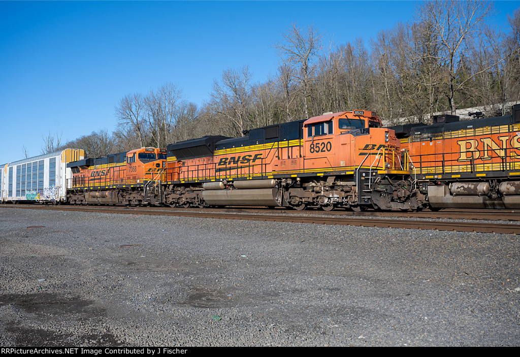 BNSF 8520